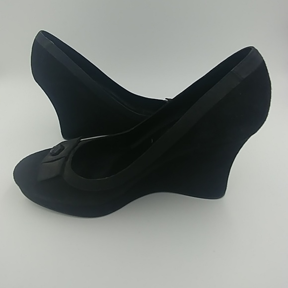 Tommy Hilfiger Black Suede Wedge Heels Size 7 - Picture 3 of 4